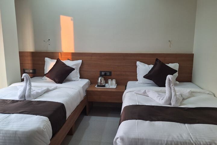 Room 20 of 37