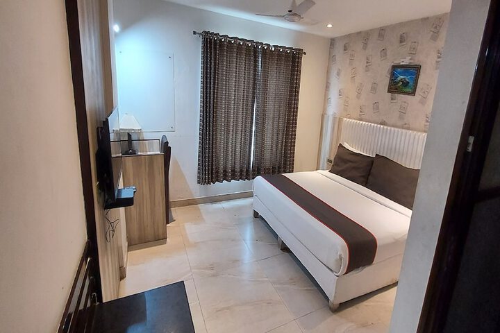 Room 43 of 74