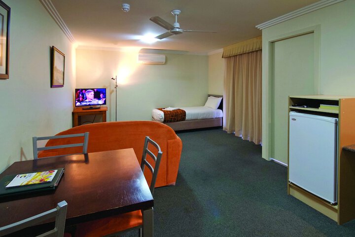 Room 37 of 49