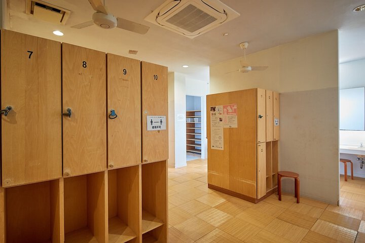 Room 25 of 120