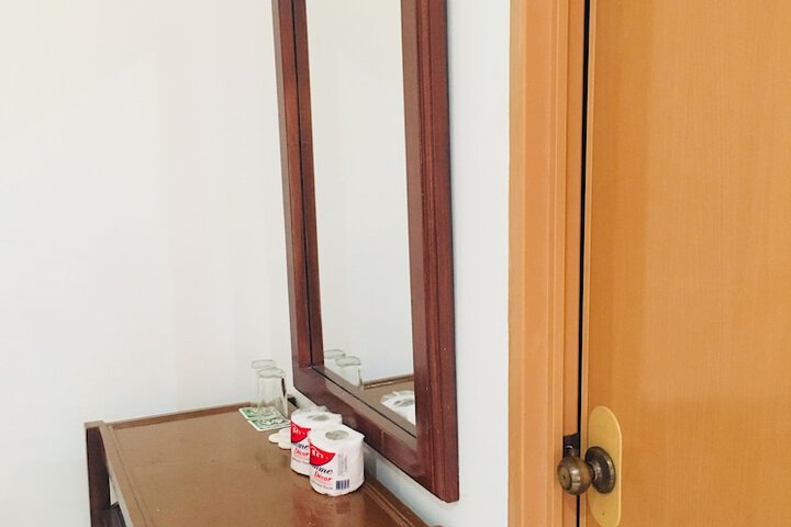 Room 43 of 74