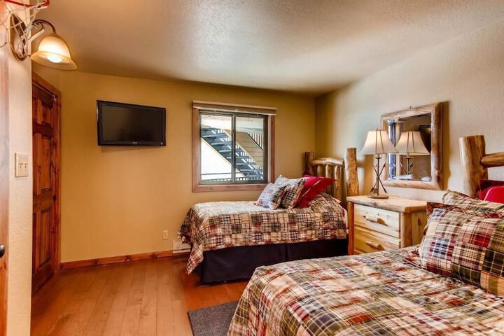 Room 15 of 229