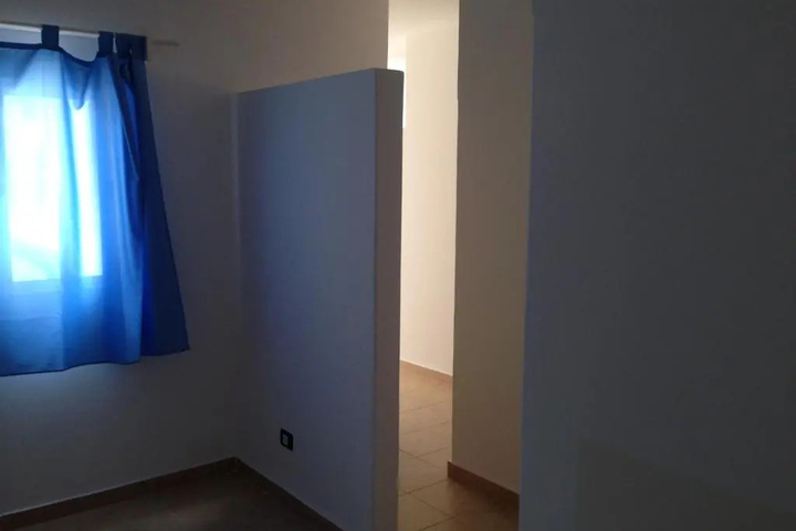 Room 2 of 9