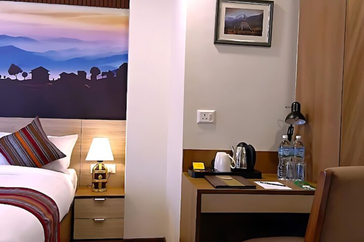 Room 42 of 121