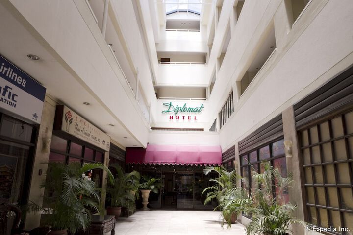 Hotel Exterior 56 of 60