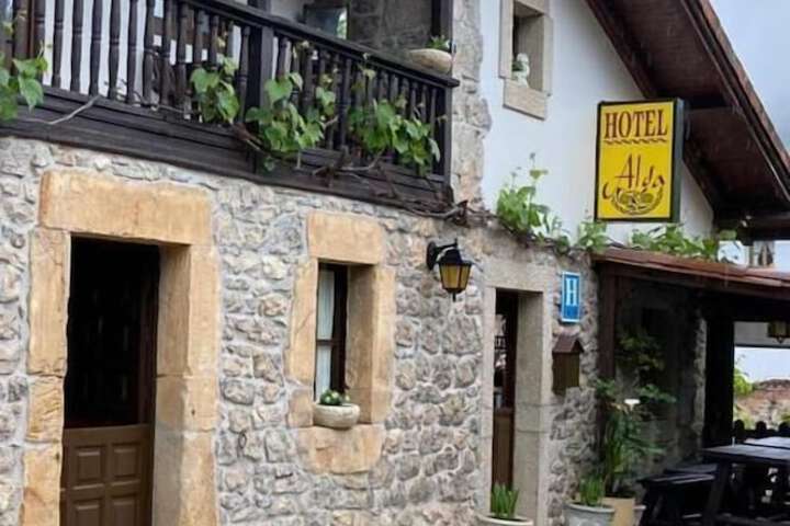 Hotel 53 of 56