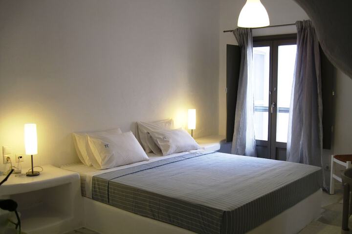 Room 3 of 23