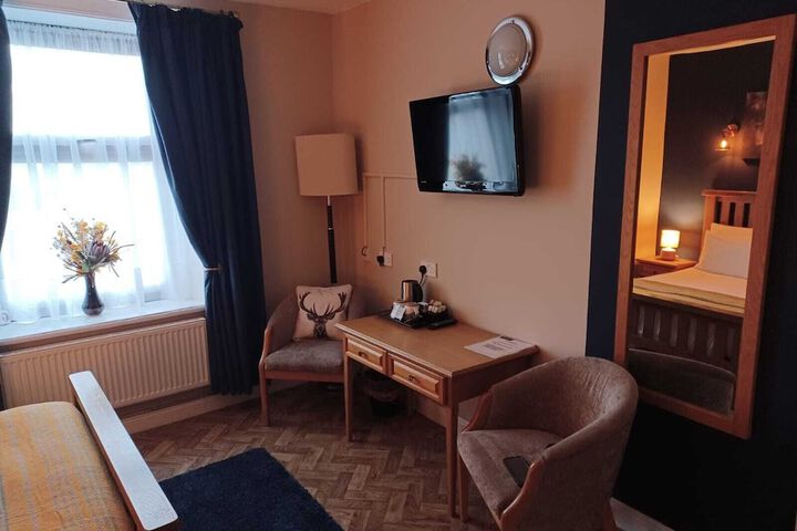 Room 19 of 66