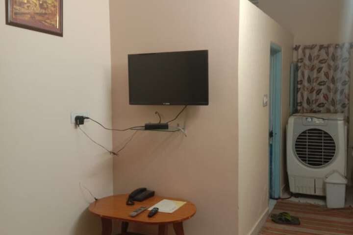Room 9 of 35