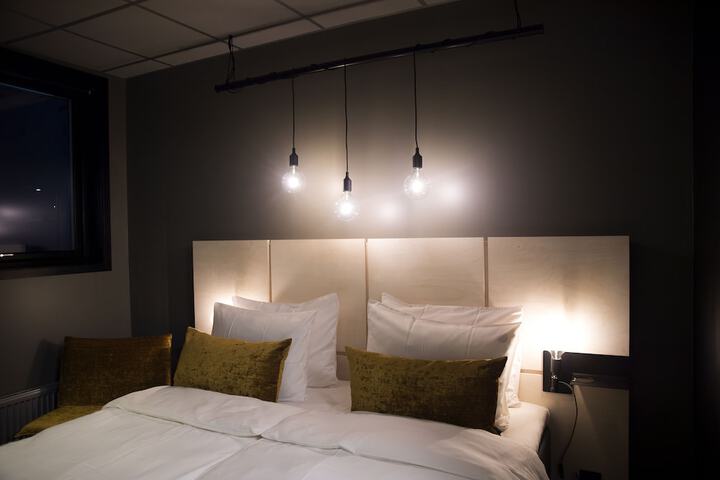 Room 8 of 35