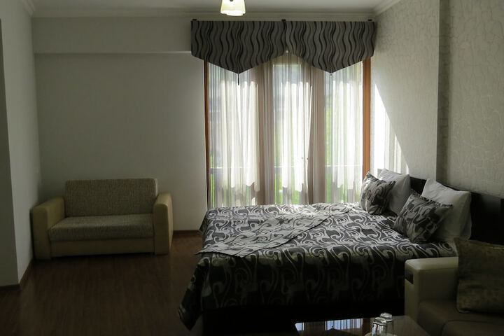 Room 11 of 31