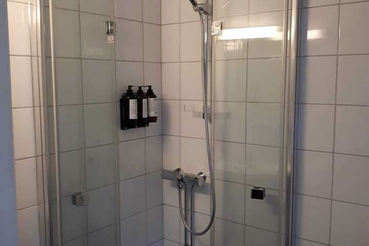 Room 16 of 43