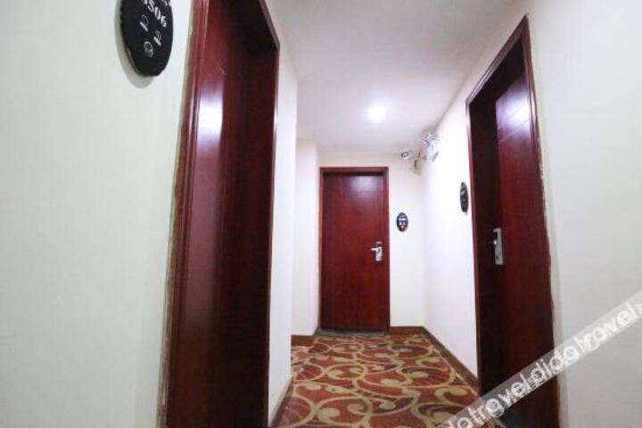 Hotel Interior 11 of 23