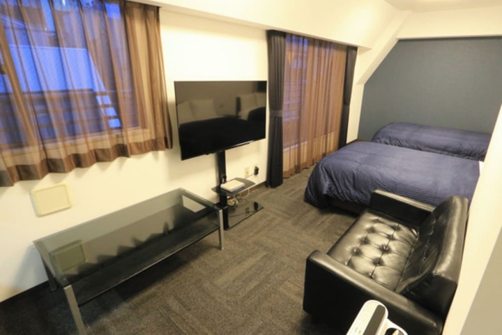 Room 16 of 29