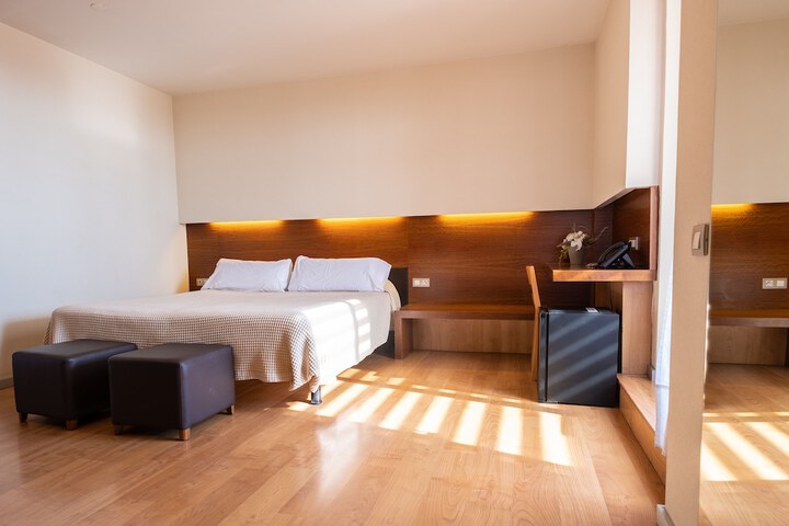 Room 15 of 57