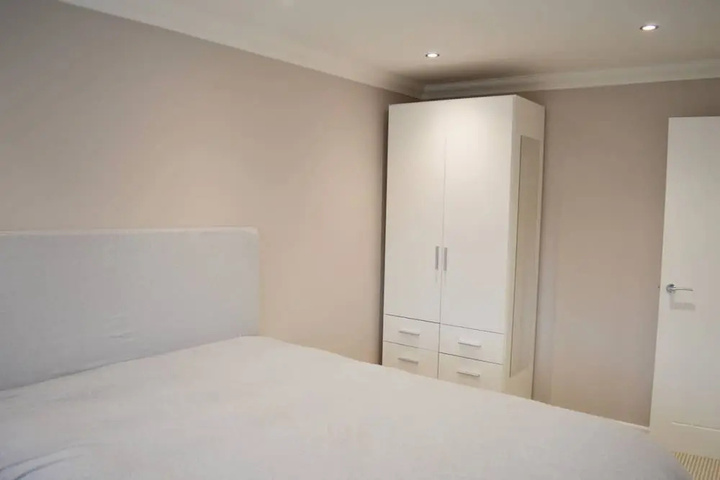 Room 2 of 14