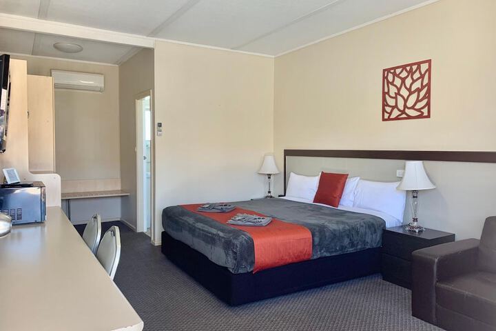 Room 11 of 55