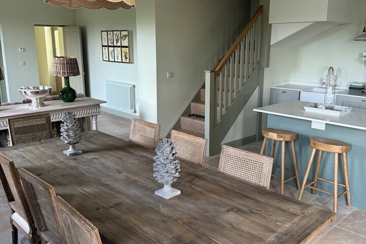 Room 43 of 151