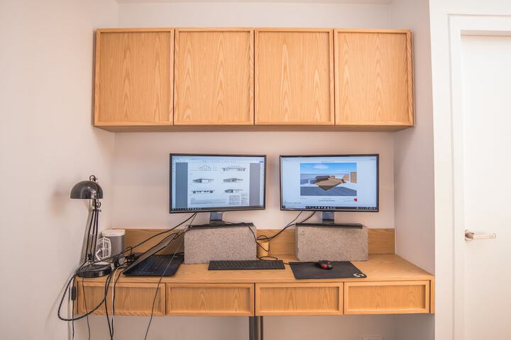 Room 6 of 25