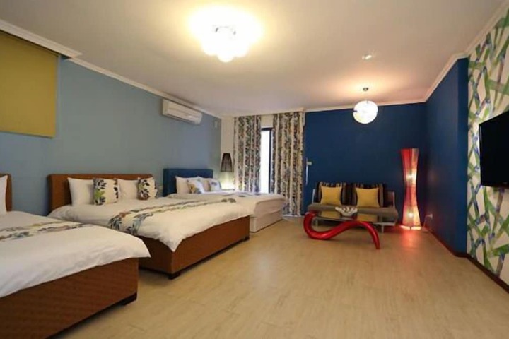 Room 18 of 37