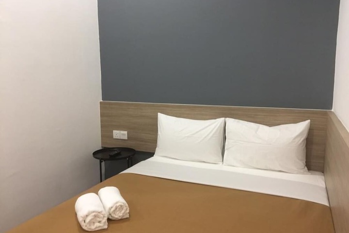 Room 5 of 35