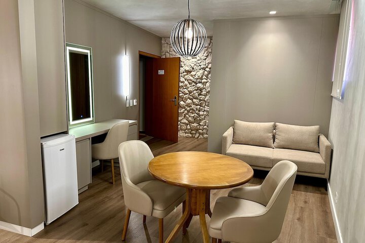 Room 29 of 74
