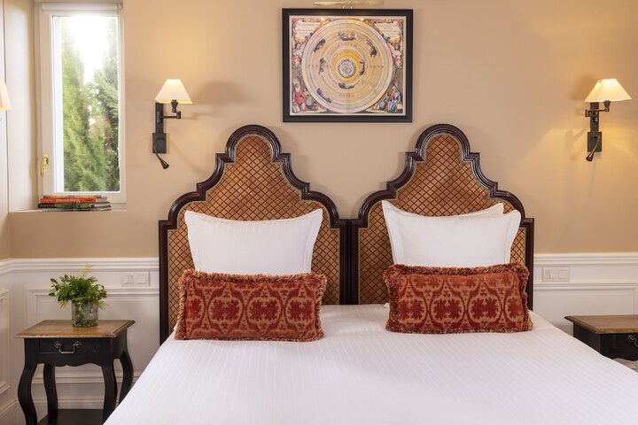 Room 19 of 70
