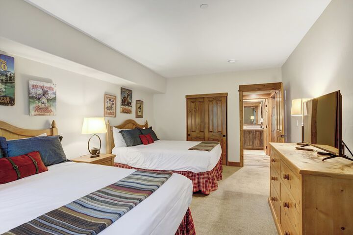 Room 108 of 493