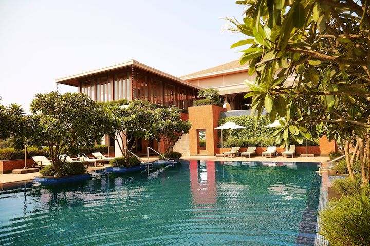Pool 56 of 107