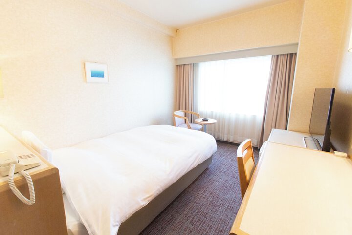 Room 14 of 42