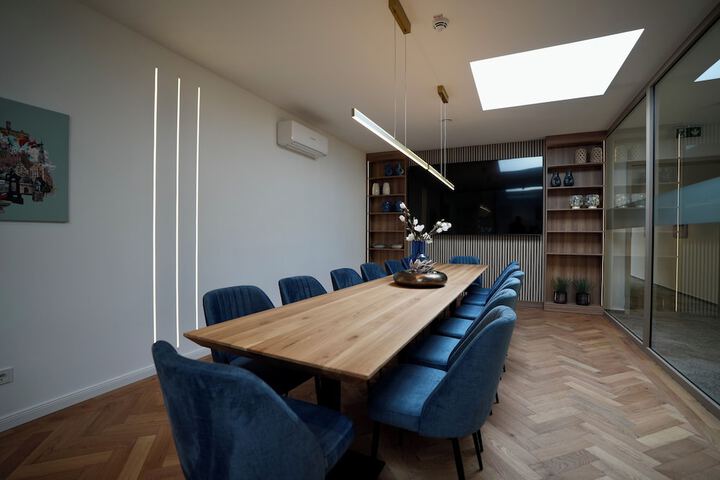 Business Center 56 of 70