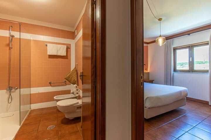 Room 3 of 21