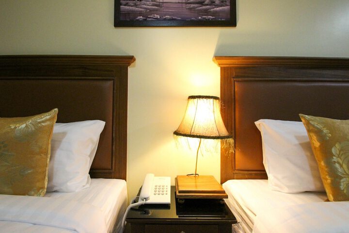 Room 12 of 51