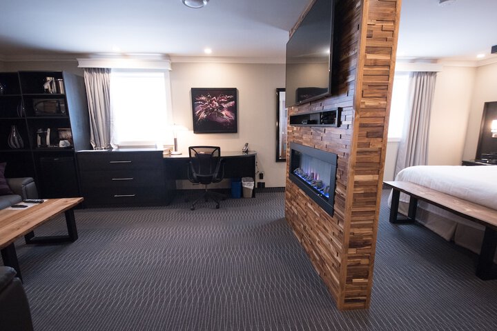 Room 5 of 48