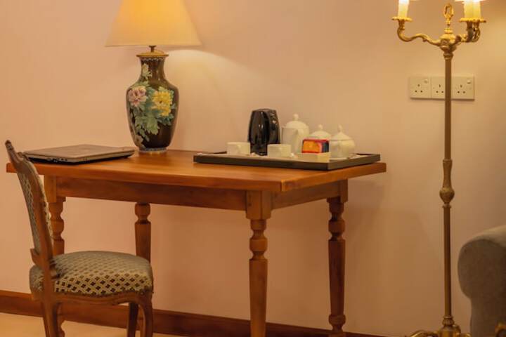 Room 6 of 47