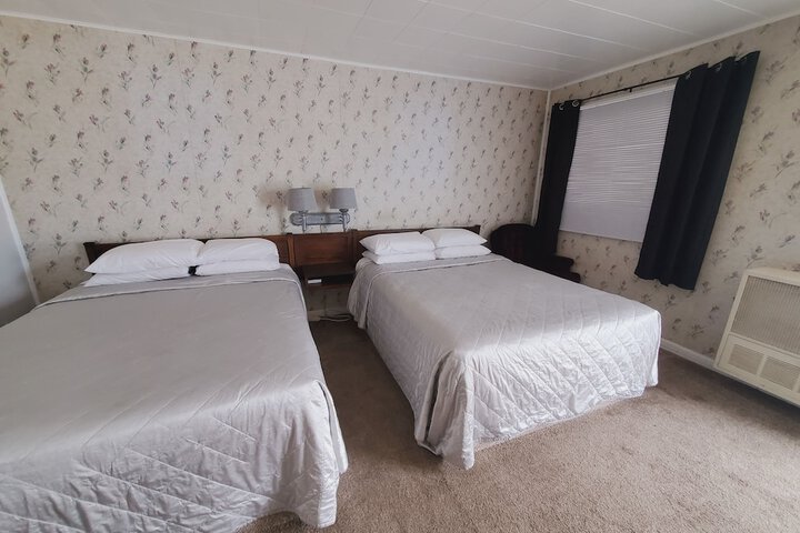 Room 4 of 19