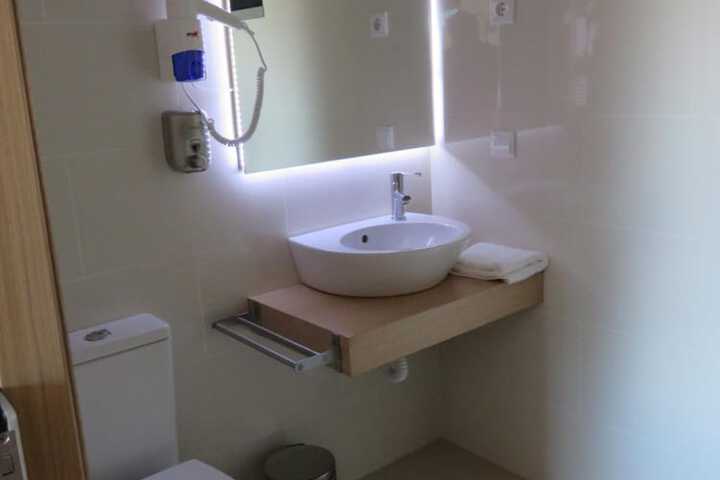 Room 18 of 47