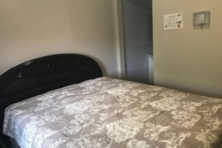 Room 34 of 117