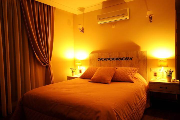Room 10 of 19