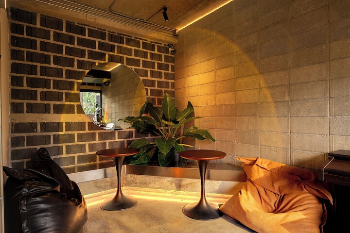 Hotel Interior 7 of 95