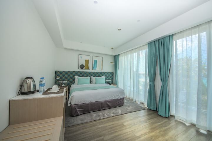 Room 7 of 40