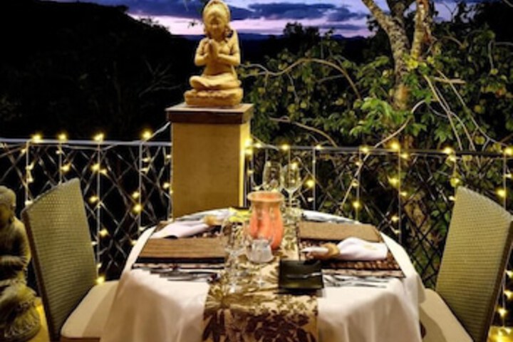 Dining 136 of 162