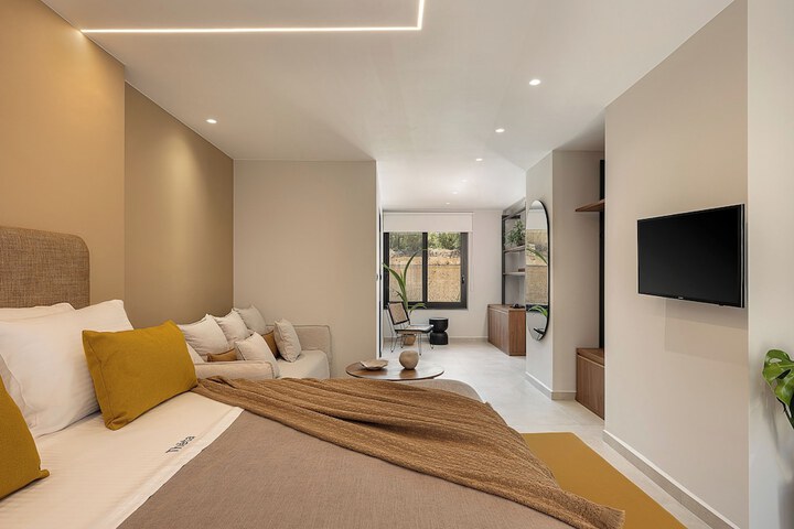 Room 7 of 70