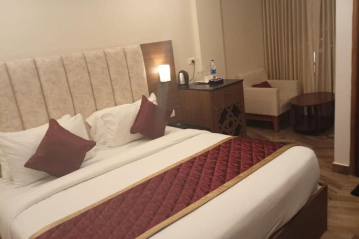Room 18 of 79