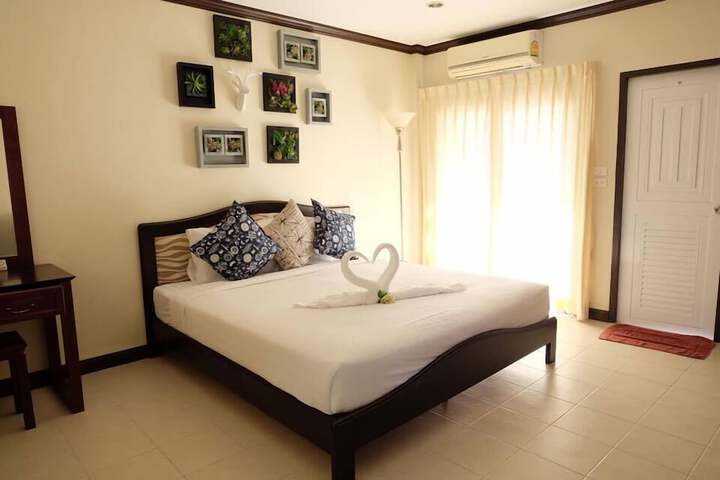 Room 30 of 54