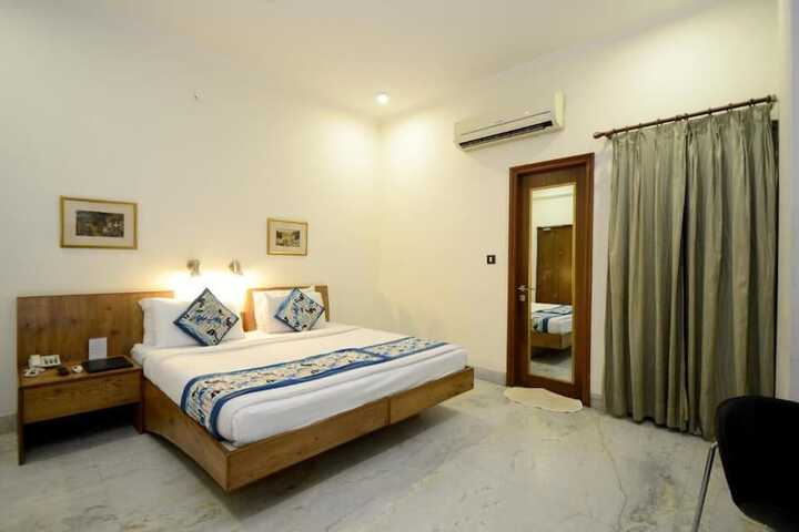 Room 19 of 63