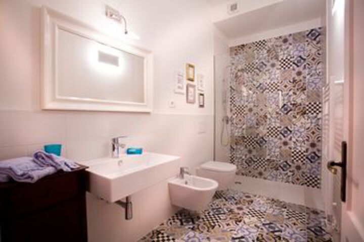 Room 4 of 34