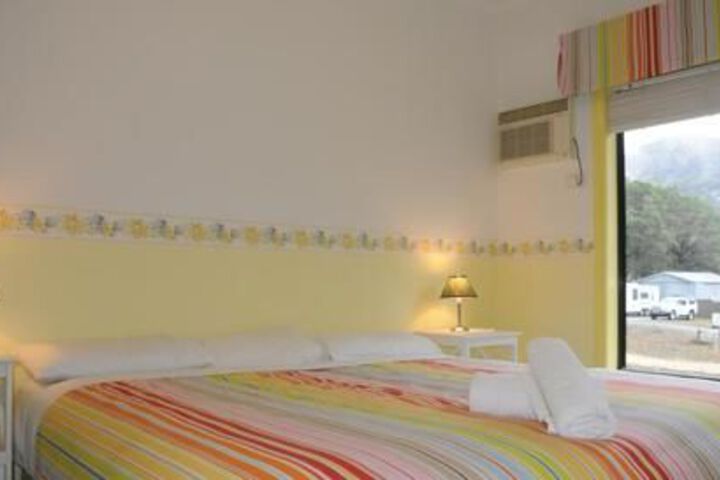 Room 3 of 10