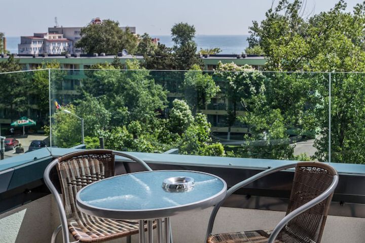 Terrace/Patio 13 of 53