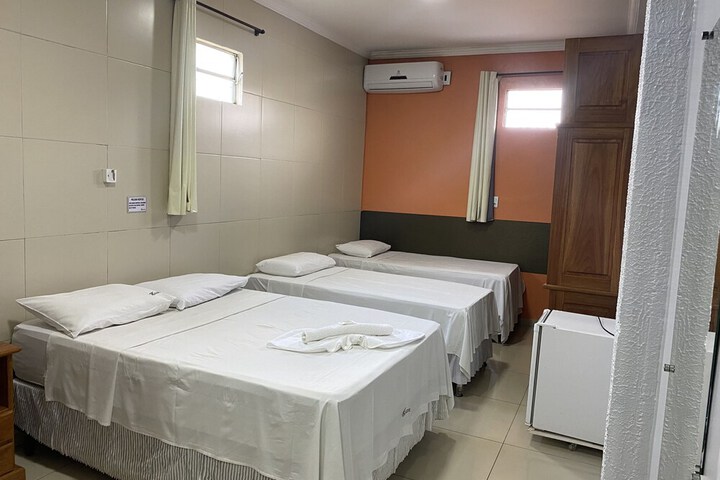 Room 7 of 10